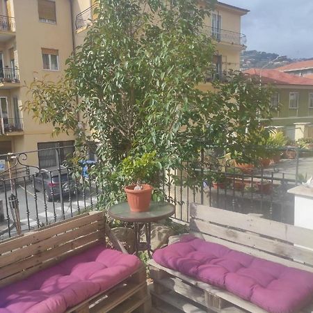 La Casa Del Sole Villa Imperia Dış mekan fotoğraf